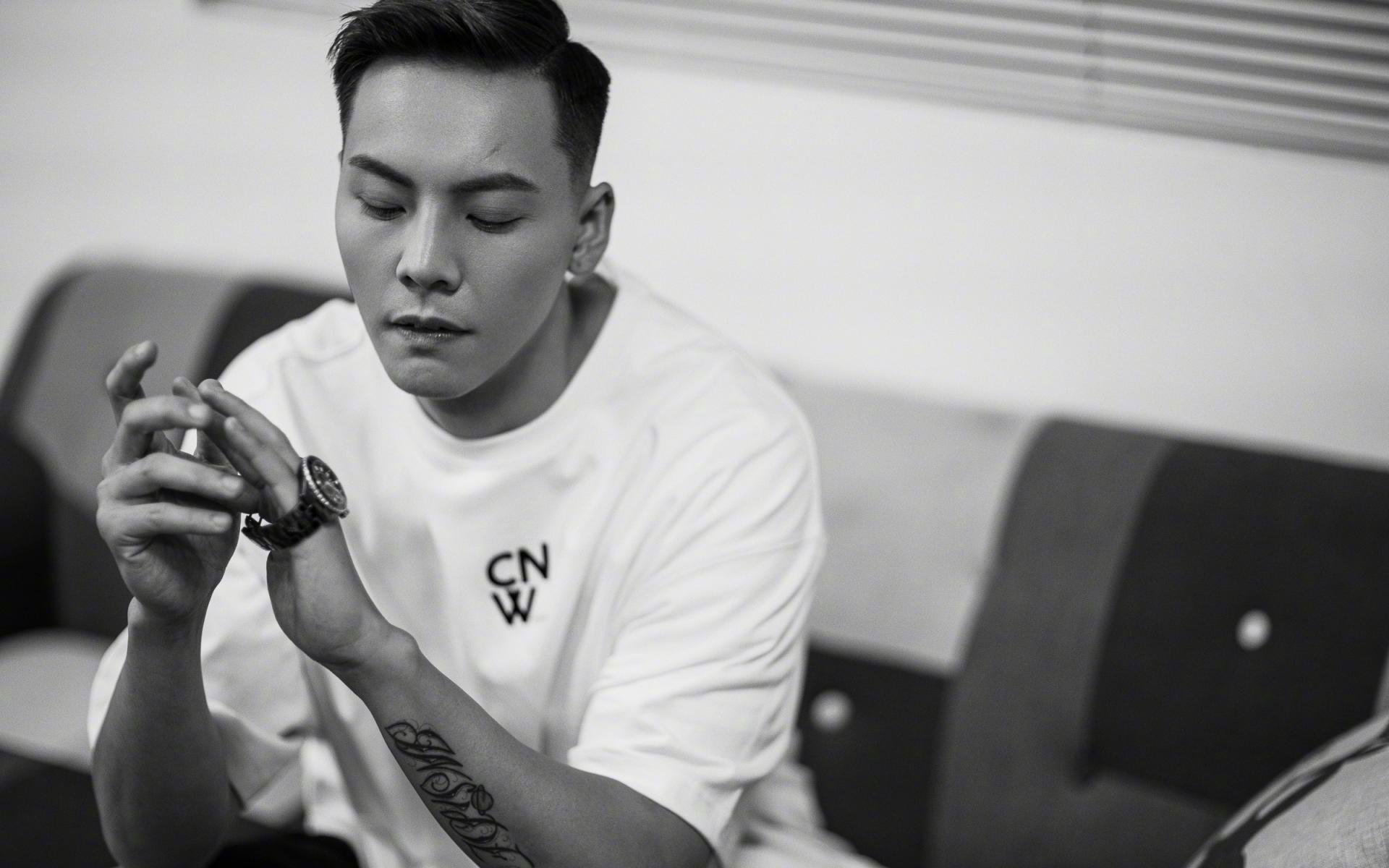 职业联赛管理公司权责不明，职业联赛是谁举办的